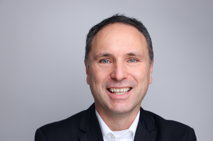 Portrait von Mario Josic